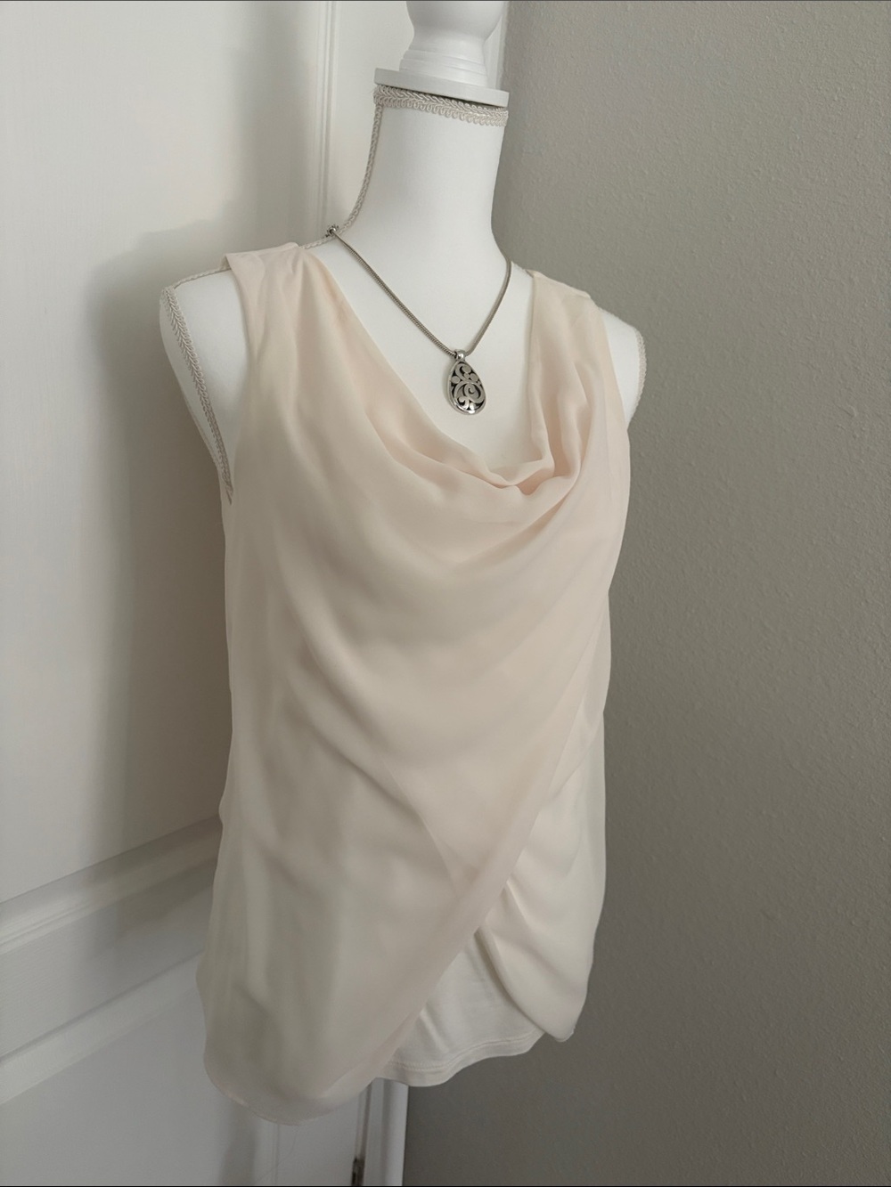 Ann Taylor White Textured Blouse